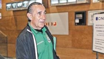 <b>AL CINE. </b>Yosu se llevó ayer a sus jugadores al cine para ver la película 'Misión Imposible'.