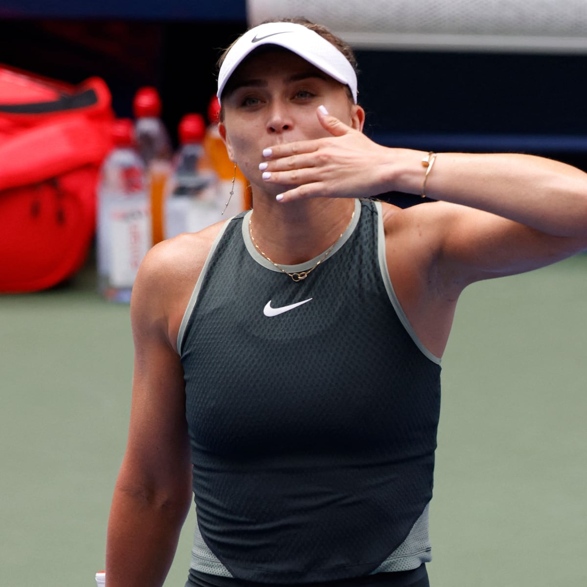 Badosa sale en defensa de Alcaraz: “Deberíamos hacerle la ...