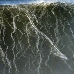 Muere Rafa Riancho, uno de los míticos fotógrafos de la ola más grande del mundo