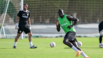 Ambientazo en el Carlos Belmonte para un ‘casi’ derbi