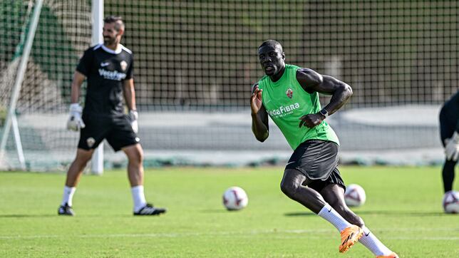 Ambientazo en el Carlos Belmonte para un ‘casi’ derbi