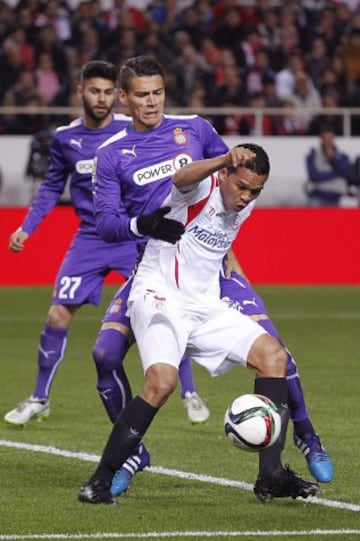 Carlos Arturo Bacca con Héctor Moreno.