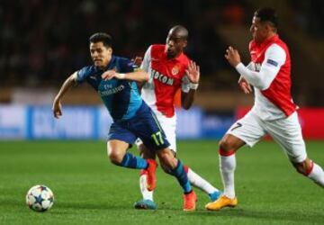 Alexis Sánchez y Arsenal no pudieron avanzar en la Champions League.