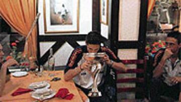 <B>TÍTULOS.</B> Con las selecciones Sub-16 y 19, Fernando Torres ya conoce la gloria de ser campeón de Europa.