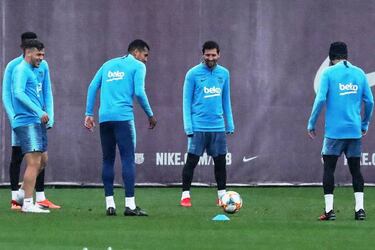 Piqué describes Liverpool defeat as "one of the worst nights of my career"