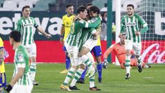 SEVILLE, SPAIN - DECEMBER 23: Guido Rodriguez of Real Betis celebrates with team mates after scoring their sides first goal during the La Liga Santader match between Real Betis and Cadiz CF at Estadio Benito Villamarin on December 23, 2020 in Seville, Spa