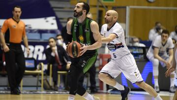 Pau Ribas supera a Albert Oliver en el Monbus Obradoiro - Joventut.