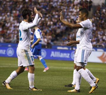 Casemiro makes it 0-2 at Abanca-Riazor. Min. 26.