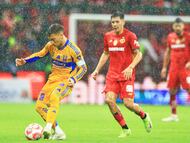 Fernando Gorriaran of Tigres during the 3rd round match between Toluca and Tigres UANL as part of the Liga BBVA MX, Torneo Apertura 2025 at Nemesio Diez Stadium, on July 26, 2025 in Toluca, Estadio de Mexico, Mexico.