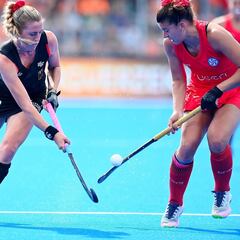 Las Diablas luchan, pero caen en su histórico debut en el Mundial