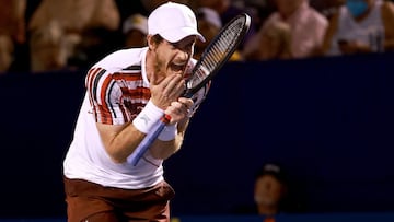 Andy Murray se lamenta durante su partido ante Frances Tiafoe en el Winston-Salem Open en el Wake Forest Tennis Complex de Winston Salem, North Carolina.