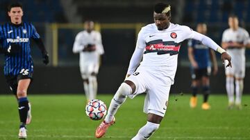 Levante y C¨¢diz tienen en la rec¨¢mara a Sory Kaba