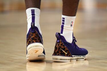 ¿Jugará LeBron con los Lakers hoy en el Juego 3 contra los Nuggets?