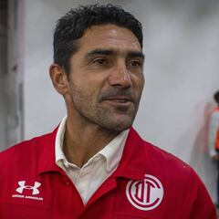 Sinha defiende posible convocatoria de Julián Quiñones al Tri