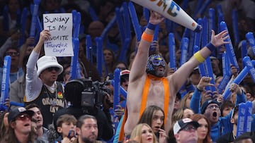 Un aficionado de Oklahoma City Thunder, durante el partido ante New Orleans Pelicans.