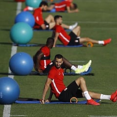 El Granada volvió a entrenarse sin Yangel Herrera, positivo