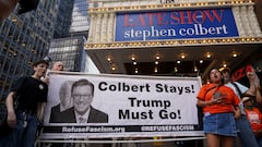 David Letterman explains the controversy behind CBS firing Stephen Colbert: “We don’t want any trouble from that guy”