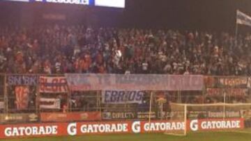 El lienzo que apareció en la barra de la UC ante San Marcos.