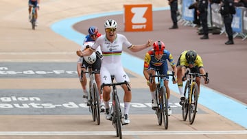 Remontada de Kopecky en el velódromo de Roubaix