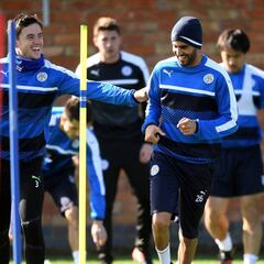 Shakespeare prepara el partido del Sevilla con toda la plantilla