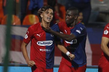 Independiente Medellín goleó al América de Cali en un gran partido en el Atanasio Girardot. Cano, Ricaurte, Cadavid, Delgado y Quiñones, figuras.