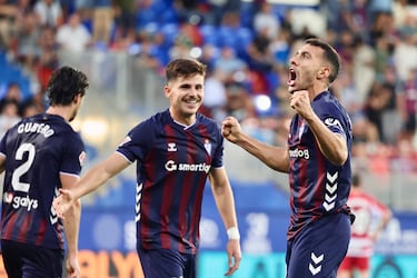 Marco Moreno toma las riendas de la zaga armera 