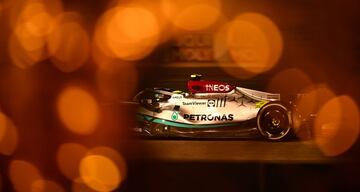 El Mercedes de Hamilton en Sakhir.