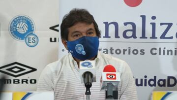 Los hondure&ntilde;os no pudieron reconocer la cancha del Cuscatl&aacute;n previo al segundo juego de Eliminatoria y se ha dado a conocer la raz&oacute;n de dicho evento.