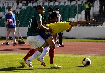 Los dirigidos por Reinaldo Rueda se llevaron un punto tras su visita al Hernando Siles de La Paz. El encuentro se fue con un empate sin goles en la primera parte, en el segundo tiempo, Roger Martínez abrió el marcador al minuto 69. Los locales empataron al 83' a través de Fernando Saucedo. 