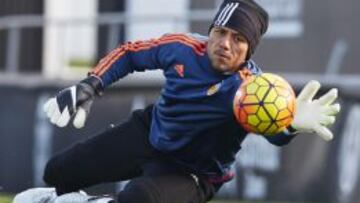 Diego Alves en el entrenamiento de hoy