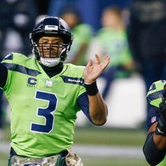 Which team will Russell Wilson play for in 2022?