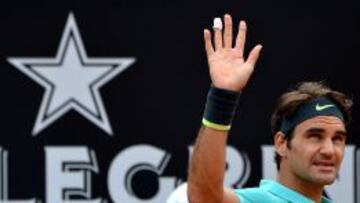 El suizo Roger Federer celebra su victoria ante el sudafricano Kevin Anderson en el torneo de Roma. 