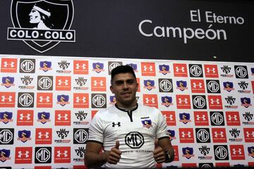 El volante fue pretendido por Universidad de Chile que estuvo muy cerca de contratarlo, pero finalmente volvió al estadio Monumental. 