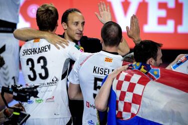 El dueño del Vardar anuncia
que estudia evitar su disolución