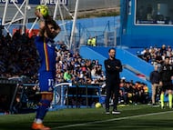 GETAFE (MADRID), 22/02/2026.- El entrenador del Getafe, José Bordalás, durante el encuentro de LaLiga entre el Getafe y en Sevilla celebrado, este domingo, en el estadio Coliseum en Getafe. EFE/ J.J. Guillen