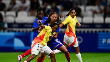 La Selección Colombia Femenina luchó ante Francia, pero cayó en el debut en los Juegos Olímpicos