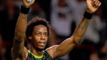 <b>HÉROE EN CASA. </b>El francés Monfils celebra su triunfo ante Murray.