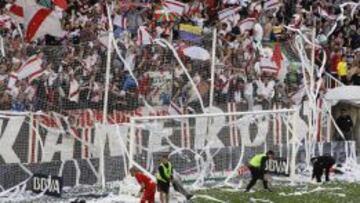 Lanzamiento de papeles durante el Rayo - Athletic