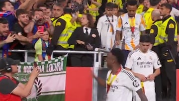 Un aficionado culé increpa a Vinicius y la reacción del brasileño es indescifrable: juzguen ustedes