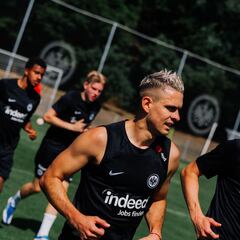 Santos Borré inicia la Bundesliga desafiando al Bayern Múnich