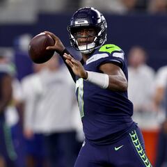 Seahawks name QB Geno Smith week one starter as Lock misses out