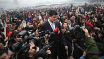 Yao Ming, a la entrada de Conferencia Consultiva Pol&iacute;tica del Pueblo Chino.