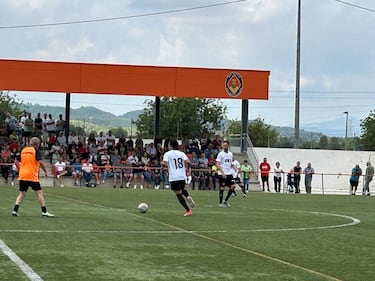 Las Leyendas del Valencia rinde homenaje a Cerveró
