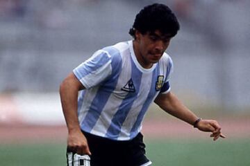 Maradona, in his prime, with Argentina.