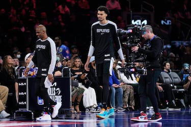 Victor Wembanyama y Chris Paul de los San Antonio Spurs fueron descalificados por los jueces de la competición. Los dos jugadores de San Antonio Spurs, franquicia a la que representaban este sábado, se saltaron las reglas para pasar más rápido el circuito propuesto, violando el espíritu de las Habilidades.