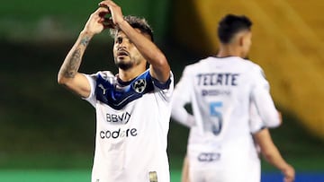 AME2108. CIUDAD DE GUATEMALA (GUATEMALA), 04/02/2026.- Jesús Corona de Monterrey celebra un gol este miércoles, en un partido por la Copa de Campeones de Concacaf entre Xelajú MC y Monterrey en el estadio Cementos Progreso, en Ciudad de Guatemala (Guatemala). EFE/ Fernando Ruiz