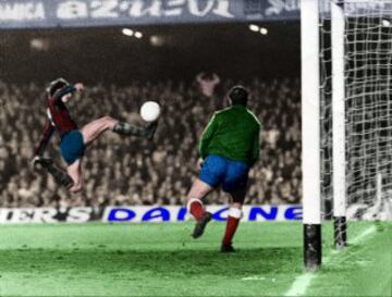 Famoso gol de 'Espuela' ( gol de talón) de Cruyff al Atlético de Madrid en la temporada 73/74