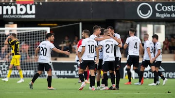 El Cartagena celebra un gol ante el Zaragoza.