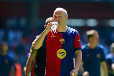 Andrés Iniesta durante el partido de Leyendas en entre el Real Madrid y el Fútbol Club Barcelona.