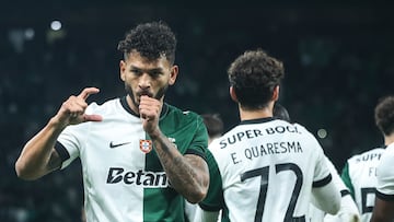 Lisbon (Portugal), 22/11/2025.- Sporting CP player Luis Suarez (L) celebrates after scoring the 3-0 goal during the Portuguese Cup match between Sporting CP and Marinhense held at Jose Alvalade stadium, in Lisbon, Portugal, 22 November 2025. (Lisboa) EFE/EPA/ANTONIO PEDRO SANTOS